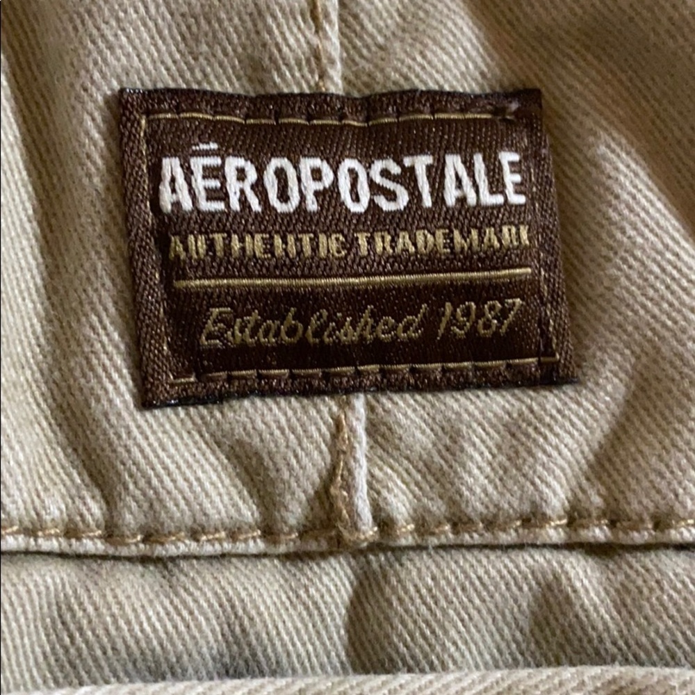 Men’s Aeropostale khakis - Picture 4 of 6